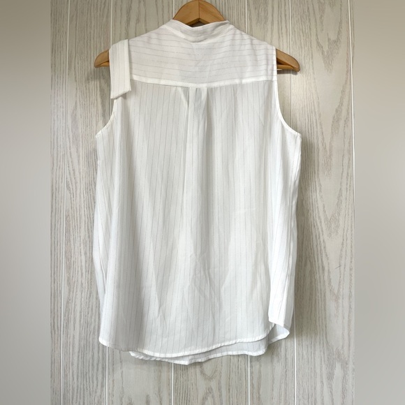 Adrianna Papell Ivory Gold Sleeveless Tie Neck Blouse Size M NWT - Picture 3 of 4